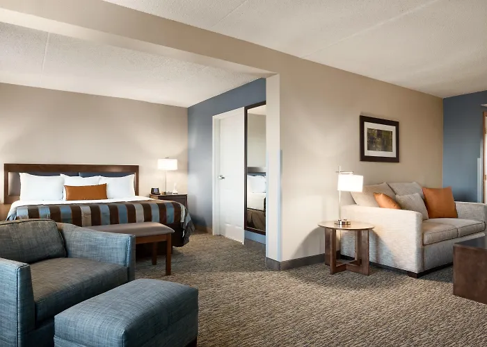 Wingate By Wyndham Hotel Fargo