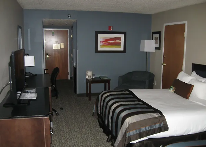 Wingate By Wyndham Hotel