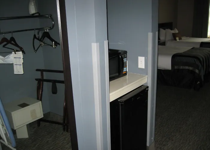 Wingate By Wyndham 3*