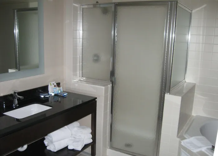 Wingate By Wyndham 3* Fargo