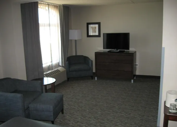 Wingate By Wyndham Hotel